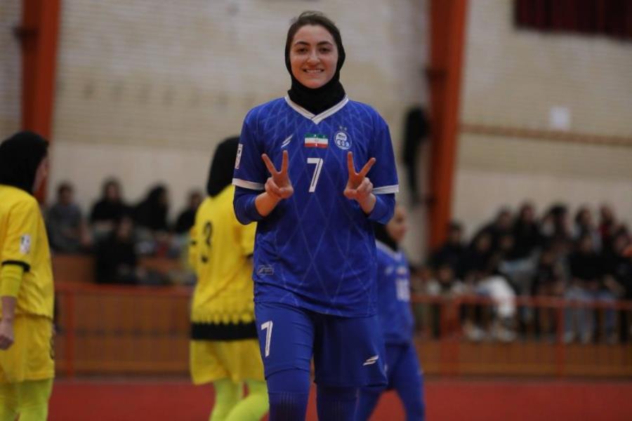 پیروزی آسان استقلال و شکست مدعی قهرمانی
